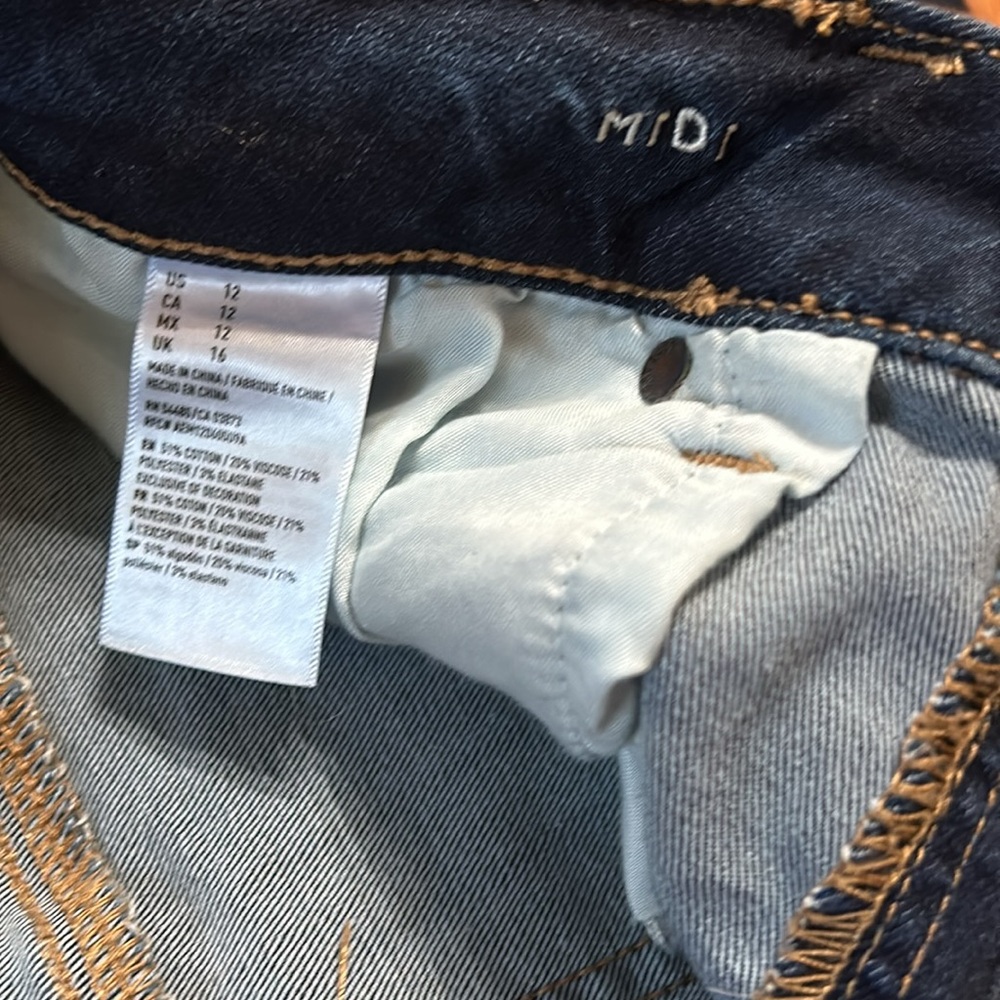 American Eagle Midi Denim Shorts - Picture 3 of 6